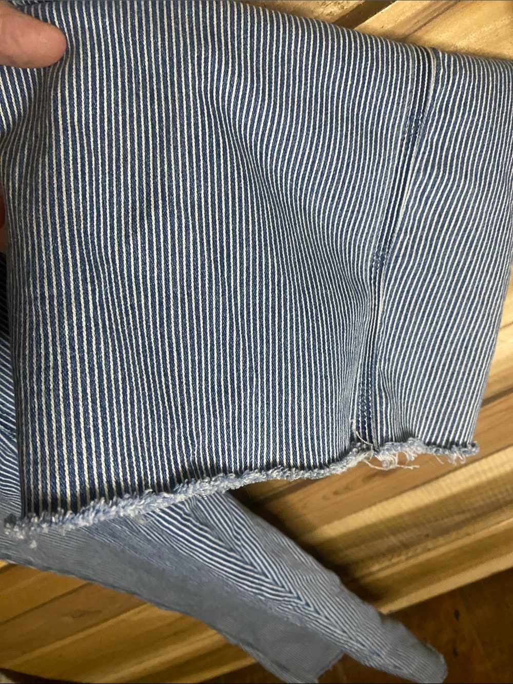 Lee Light Blue Hickory stripe Denim Overalls size XL raw hem inseam 27” - Picture 10 of 10